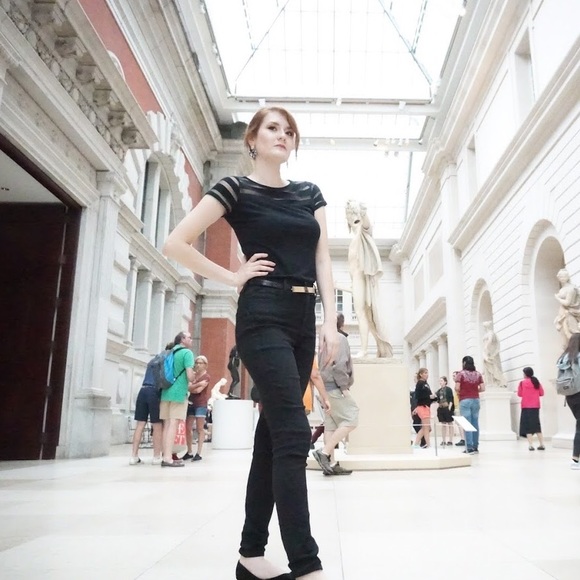 Meet your Posher, Areli - Picture 2 of 3